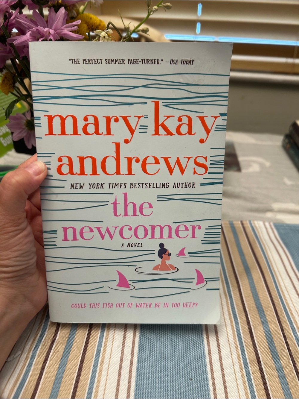 Mary Kay Andrews "The Newcomer" Paperback - White with Orange & Pink Cover